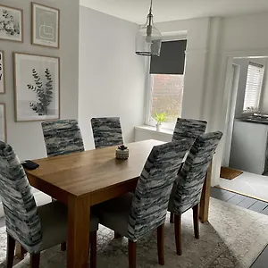 Modernised In The Heart Of Sketty Swansea